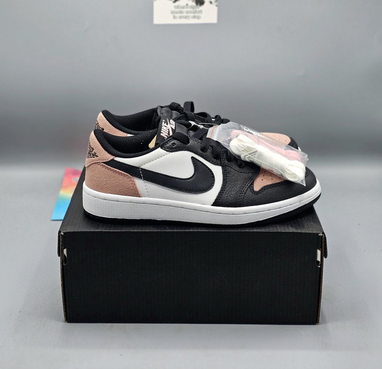 AIR JORDAN 1 LOW " BLEACHED CORAL " 