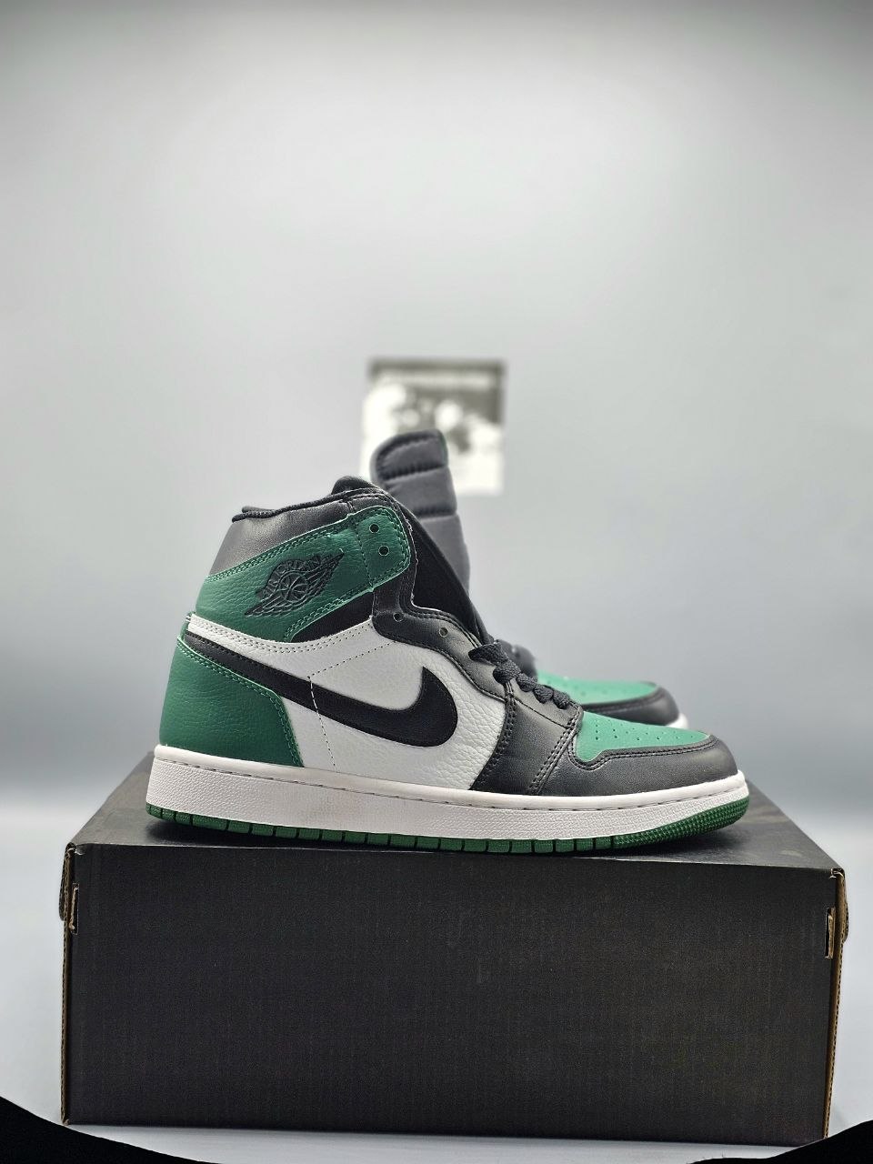AIR JORDAN 1 HIGH "PINE GREEN" 